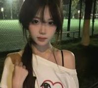 亚洲成人免费视频-探索亚洲成人文化，多元视角下的网络视频现象